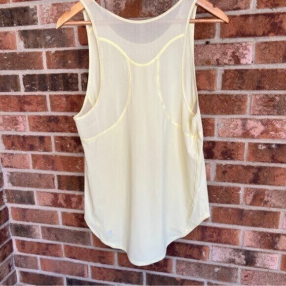 Lululemon * Athletica Sculp Tank Top size M mesh - Picture 1 of 9